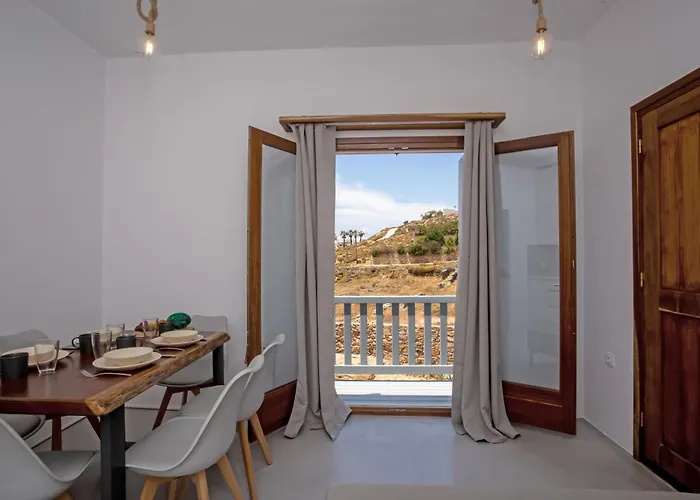 Kastro Shared Pool Apartament