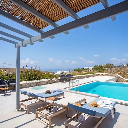 Kastro Shared Pool Fanari (Mykonos)