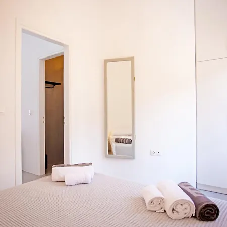 Kastro Shared Pool Fanari (Mykonos)