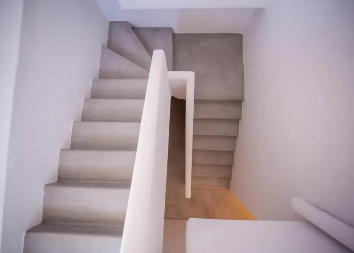 Kastro Shared Pool * Fanári